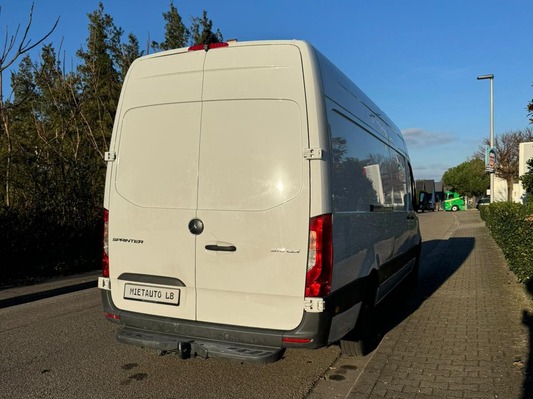 Car 3